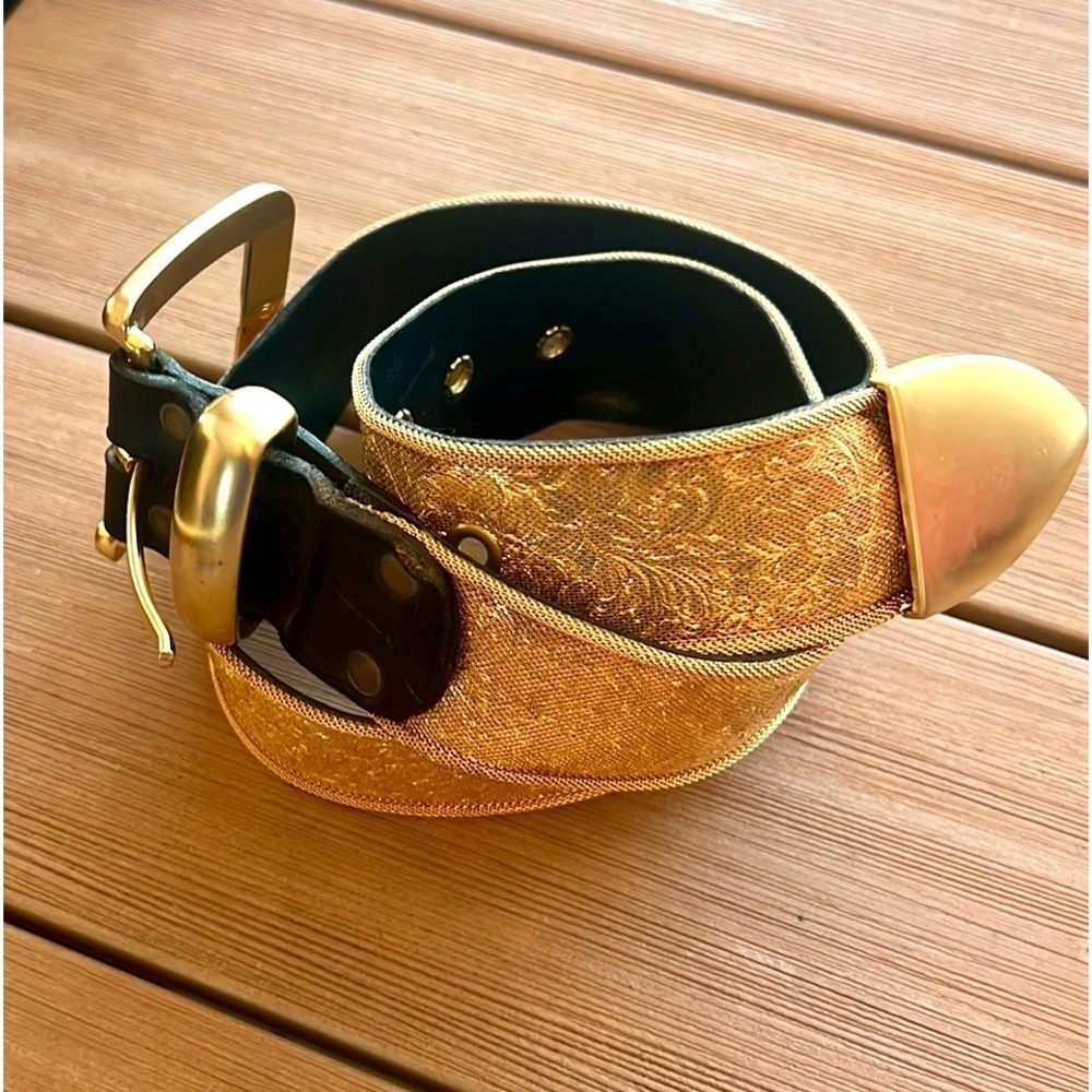 VTG Another Line, USA, Shiny Metallic Embossed Gold Belt, Stunning, size Med